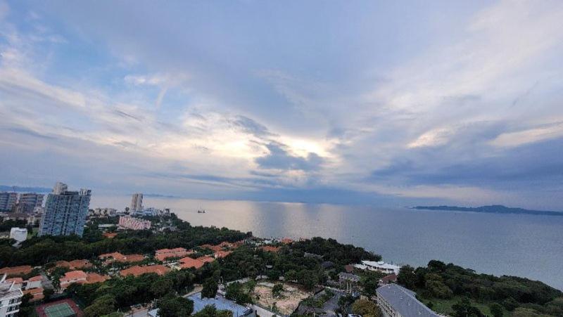 Andromeda Seaview Condo Near Beach Pattaya Eksteriør bilde