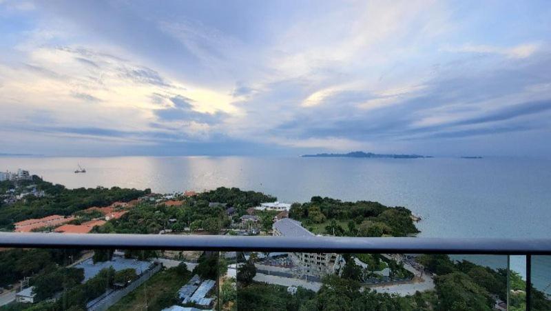 Andromeda Seaview Condo Near Beach Pattaya Eksteriør bilde